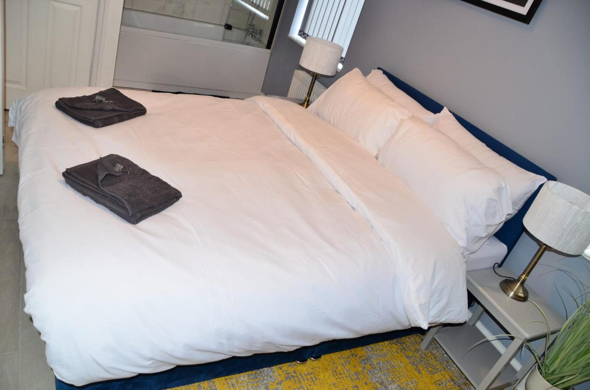 Blok 3 -Jacuzzi Suites, Apartment & Ensuite Rooms Blackpool Ngoại thất bức ảnh