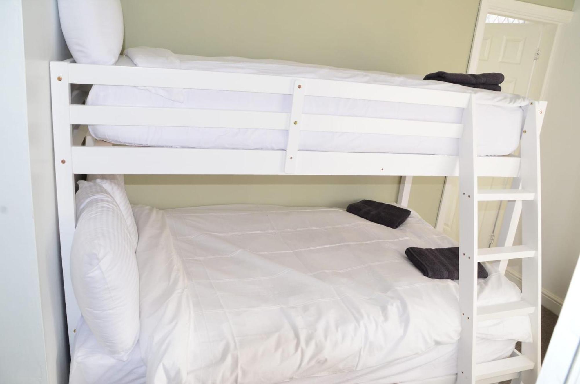 Blok 3 -Jacuzzi Suites, Apartment & Ensuite Rooms Blackpool Ngoại thất bức ảnh