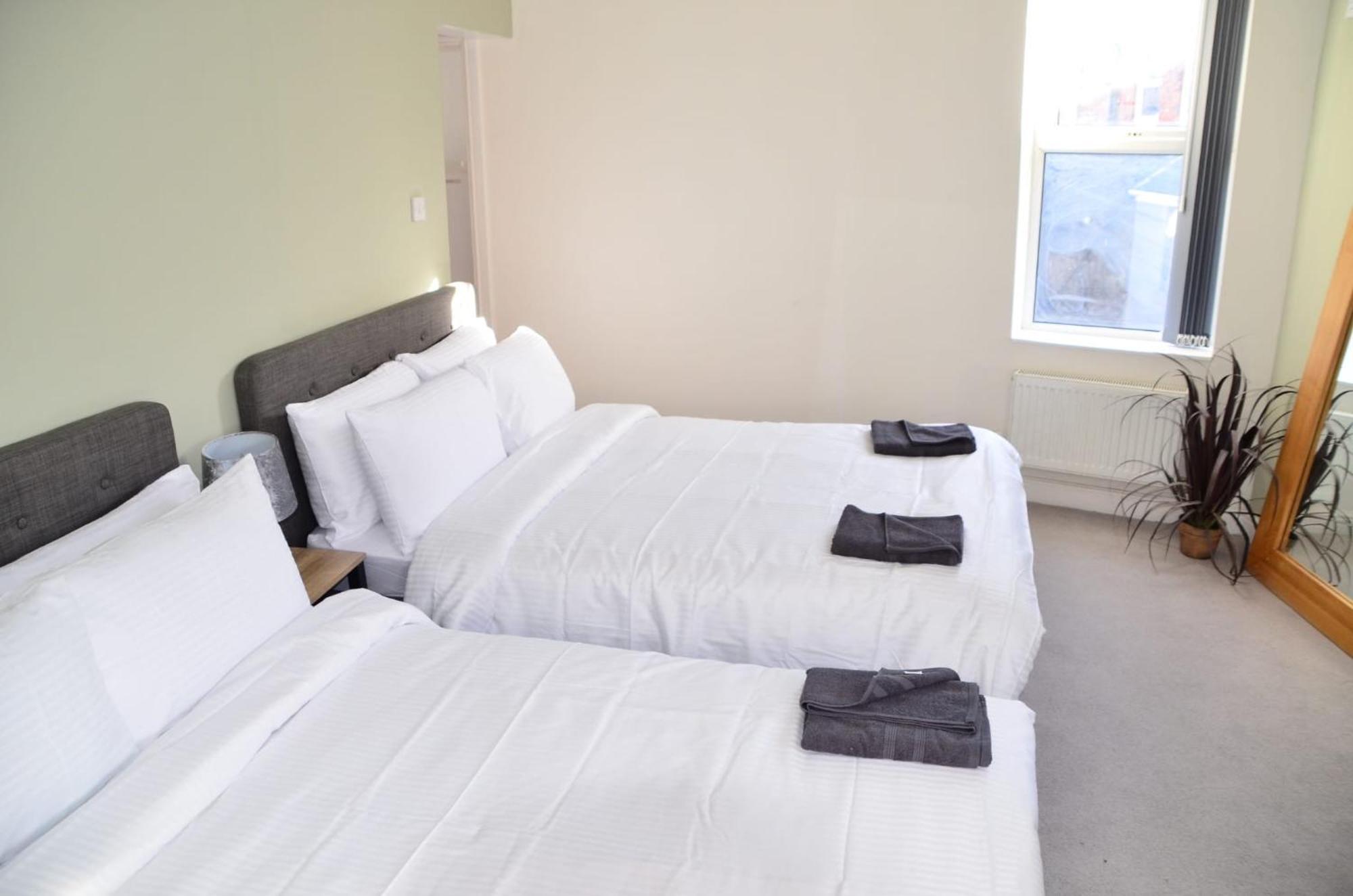Blok 3 -Jacuzzi Suites, Apartment & Ensuite Rooms Blackpool Ngoại thất bức ảnh