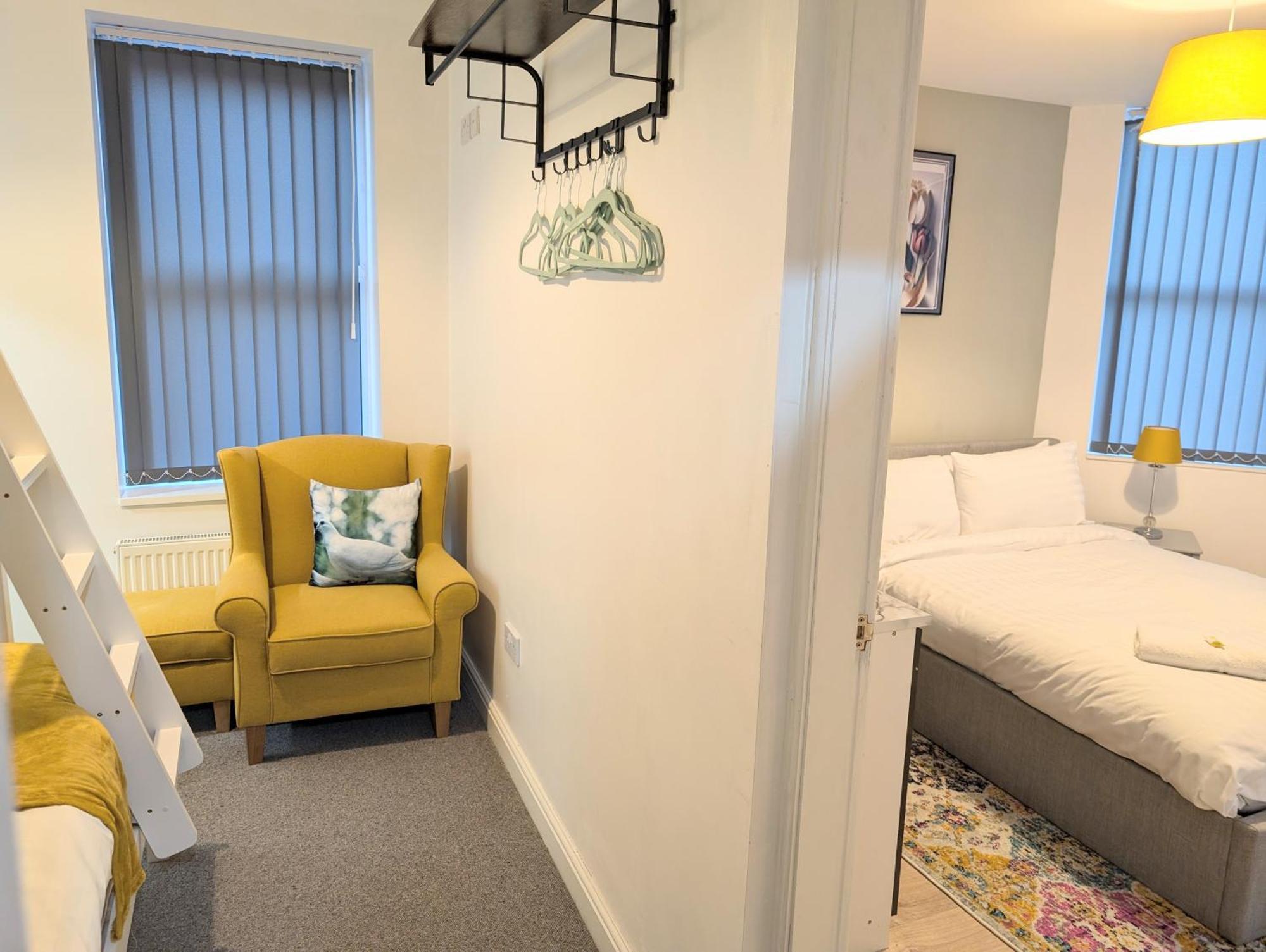 Blok 3 -Jacuzzi Suites, Apartment & Ensuite Rooms Blackpool Ngoại thất bức ảnh