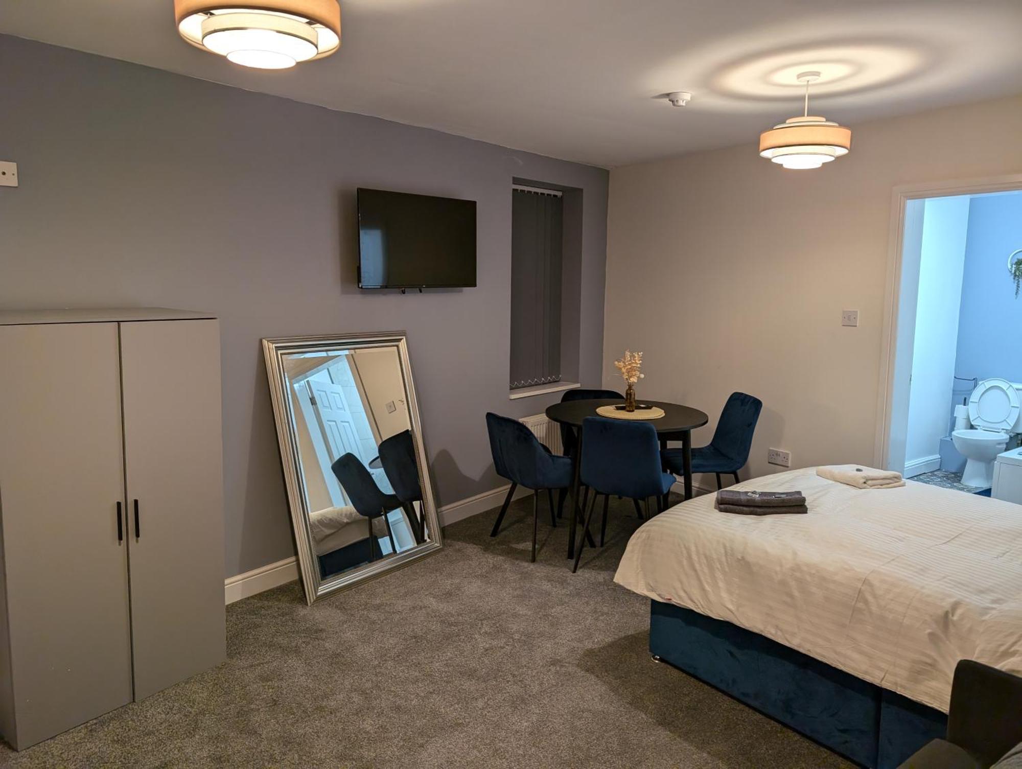 Blok 3 -Jacuzzi Suites, Apartment & Ensuite Rooms Blackpool Ngoại thất bức ảnh