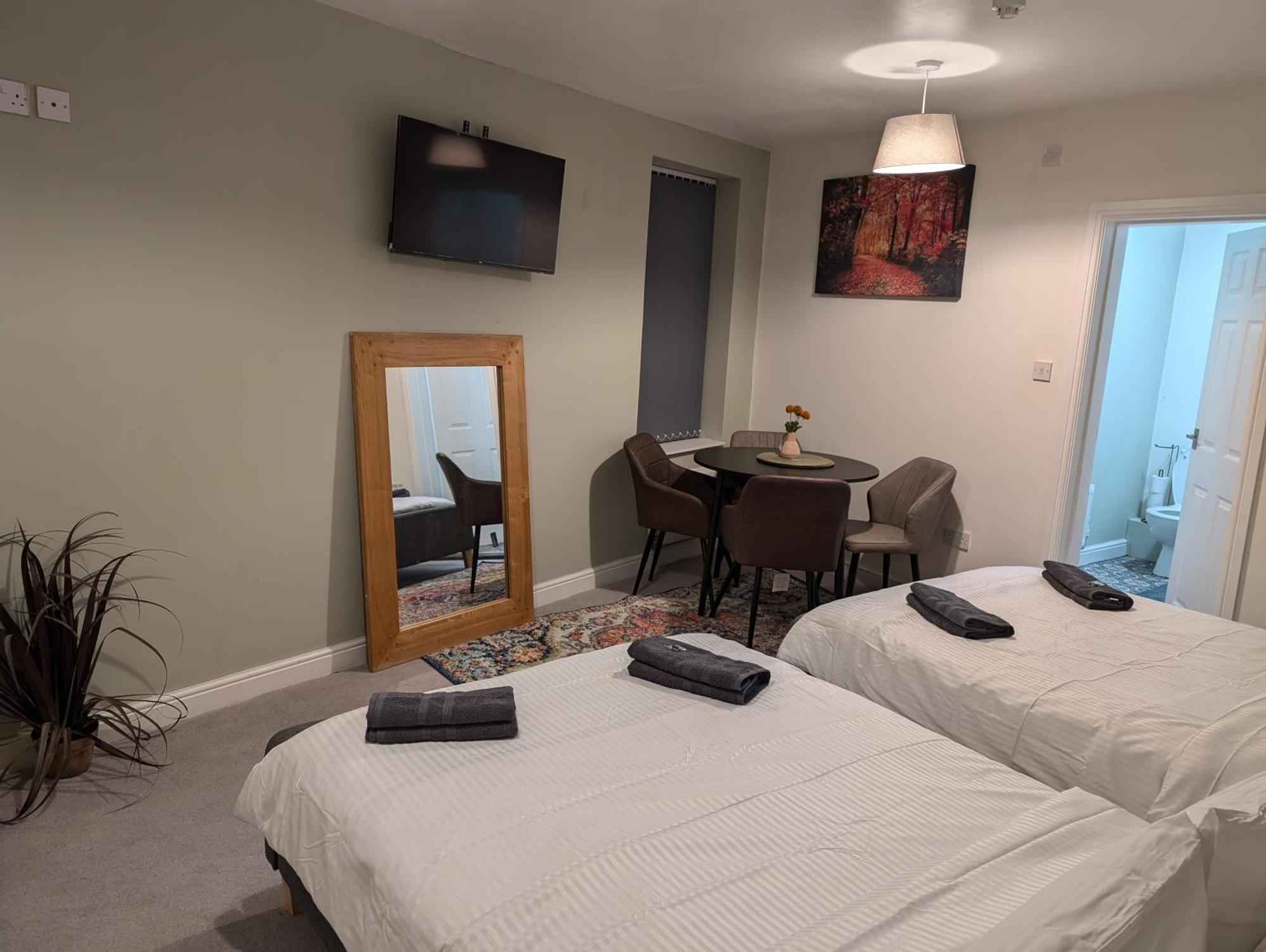 Blok 3 -Jacuzzi Suites, Apartment & Ensuite Rooms Blackpool Ngoại thất bức ảnh